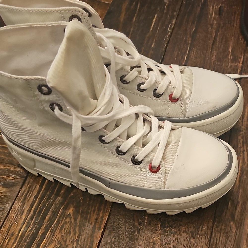 Pajar White Sneakers with Red and Black Details Excellent 40 EU OR 9.5 US